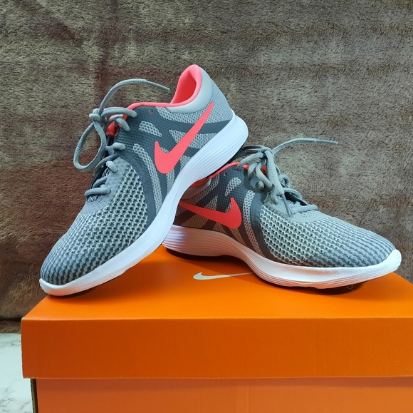Nike Revolution Running shoes